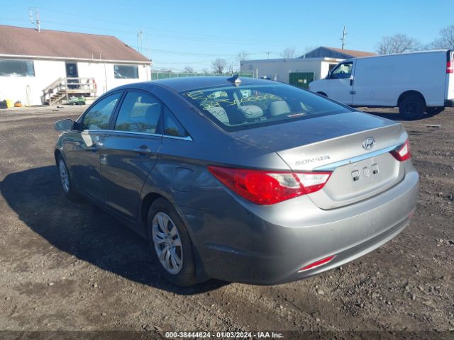 Photo 2 VIN: 5NPEB4AC7CH417655 - HYUNDAI SONATA 