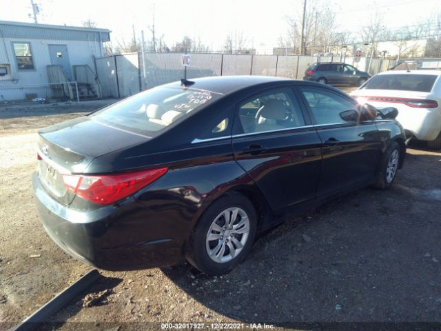 Photo 3 VIN: 5NPEB4AC7CH429661 - HYUNDAI SONATA 