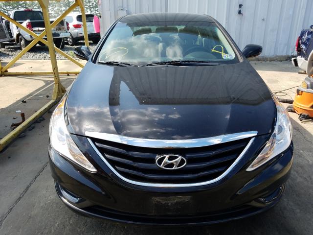 Photo 8 VIN: 5NPEB4AC7CH468802 - HYUNDAI SONATA GLS 