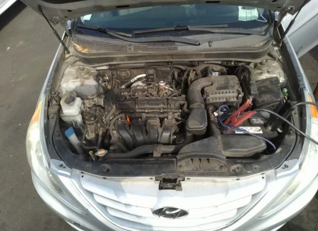 Photo 9 VIN: 5NPEB4AC7CH485857 - HYUNDAI SONATA 