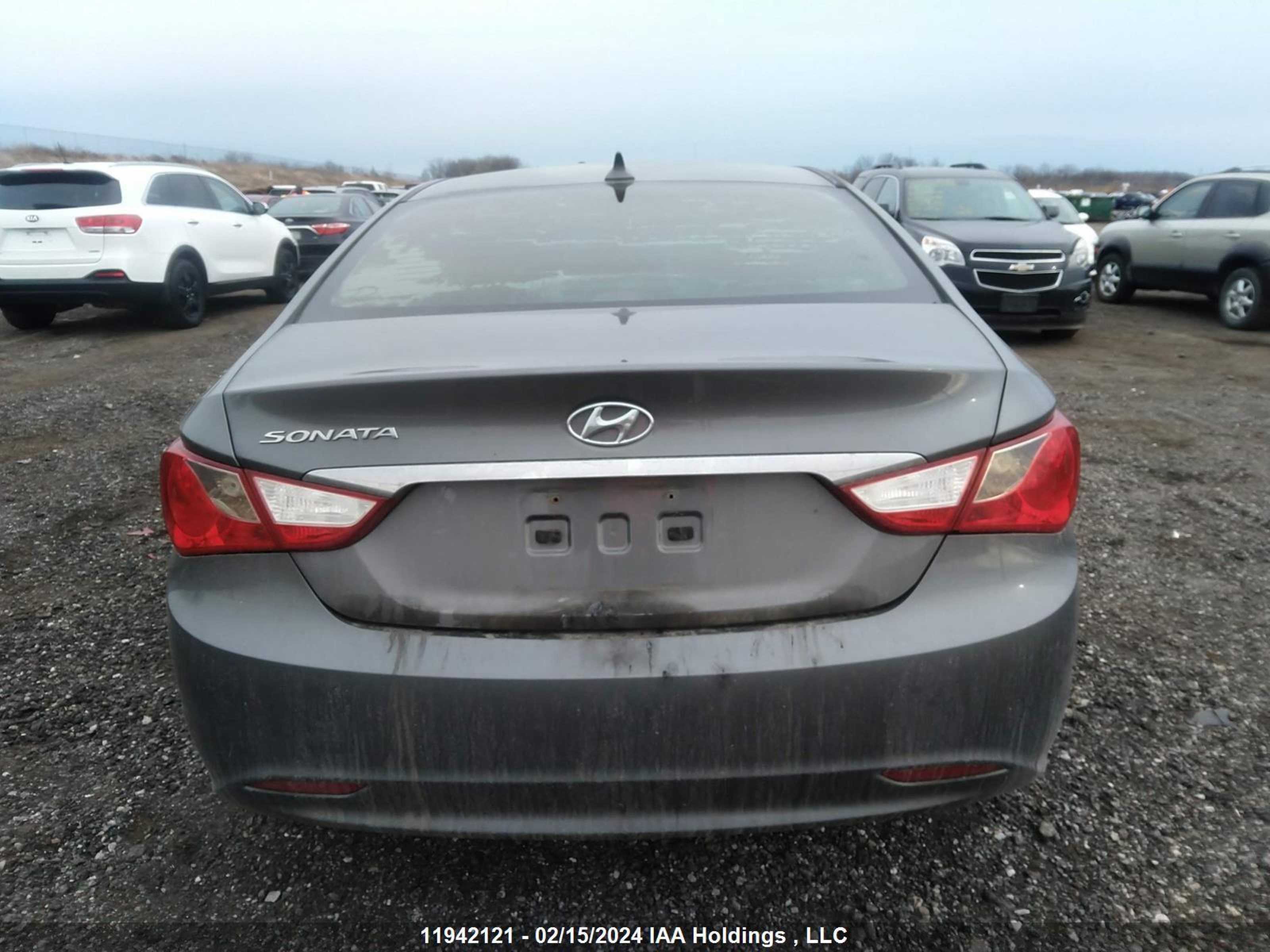 Photo 15 VIN: 5NPEB4AC7DH513688 - HYUNDAI SONATA 