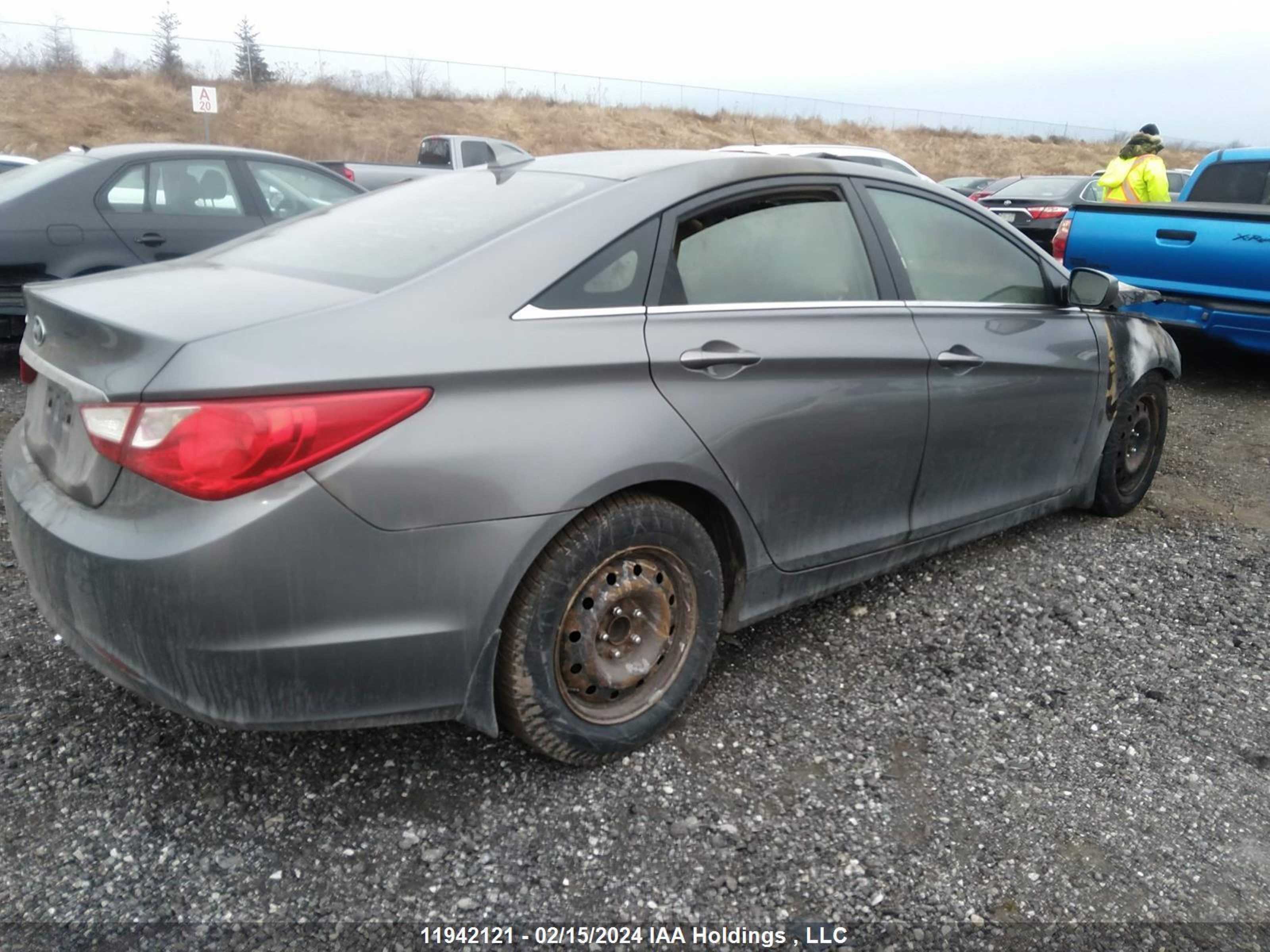 Photo 3 VIN: 5NPEB4AC7DH513688 - HYUNDAI SONATA 