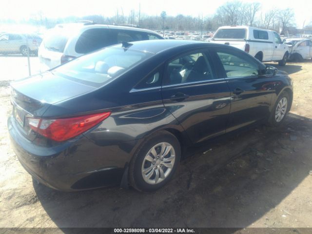 Photo 3 VIN: 5NPEB4AC7DH523797 - HYUNDAI SONATA 