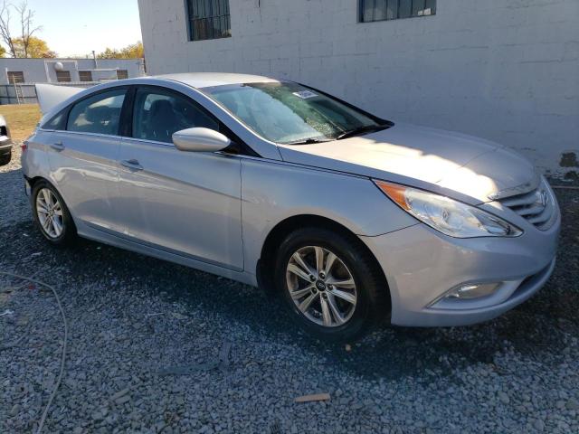 Photo 3 VIN: 5NPEB4AC7DH540843 - HYUNDAI SONATA GLS 