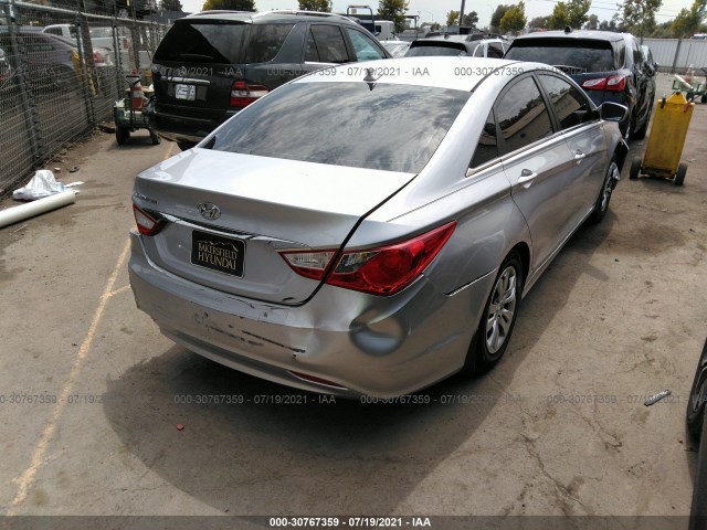 Photo 3 VIN: 5NPEB4AC7DH574944 - HYUNDAI SONATA 