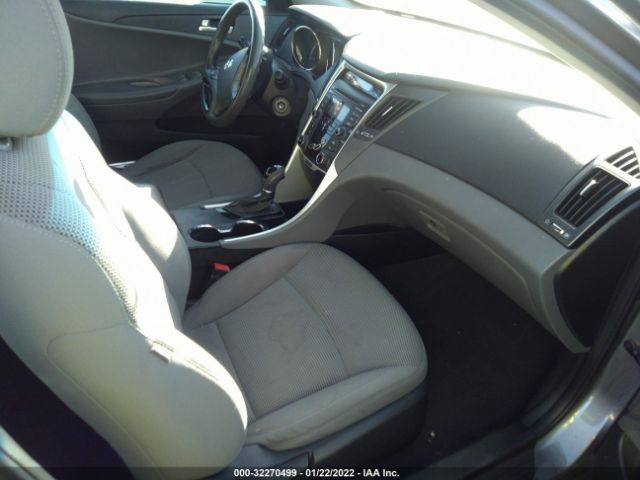 Photo 4 VIN: 5NPEB4AC7DH592313 - HYUNDAI SONATA 