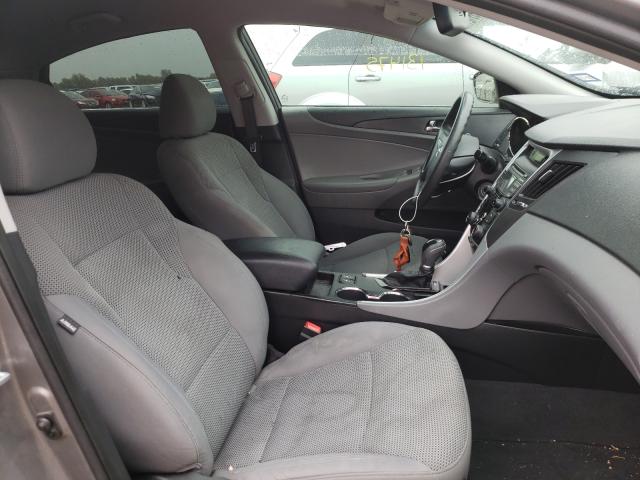 Photo 4 VIN: 5NPEB4AC7DH599780 - HYUNDAI SONATA GLS 