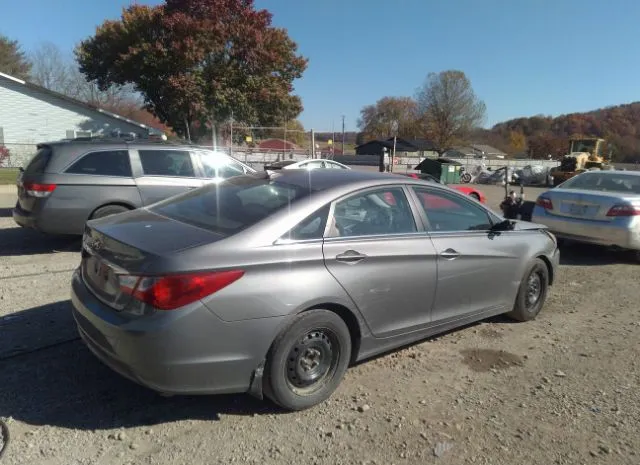 Photo 3 VIN: 5NPEB4AC7DH608283 - HYUNDAI SONATA 