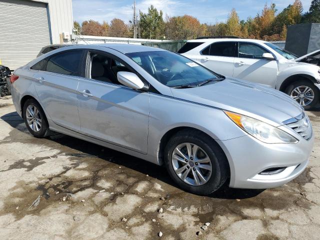 Photo 3 VIN: 5NPEB4AC7DH630798 - HYUNDAI SONATA 