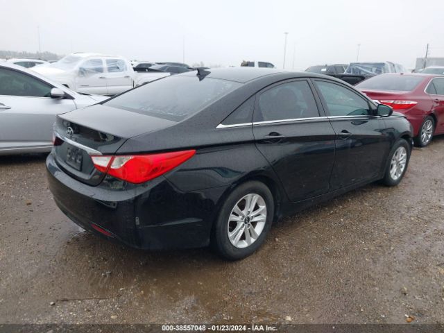 Photo 3 VIN: 5NPEB4AC7DH648993 - HYUNDAI SONATA 