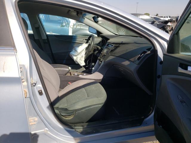 Photo 4 VIN: 5NPEB4AC7DH656334 - HYUNDAI SONATA GLS 