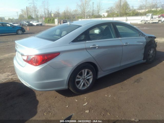 Photo 3 VIN: 5NPEB4AC7DH685056 - HYUNDAI SONATA 