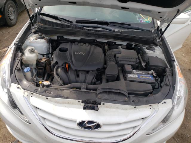 Photo 6 VIN: 5NPEB4AC7DH708710 - HYUNDAI SONATA GLS 