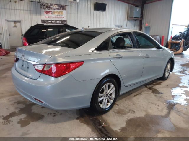 Photo 3 VIN: 5NPEB4AC7DH711204 - HYUNDAI SONATA 