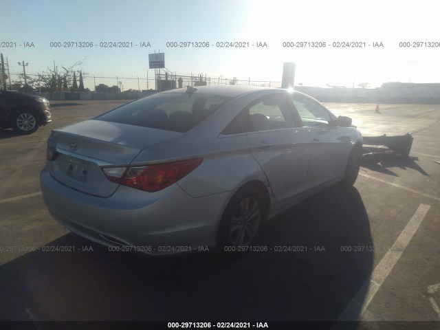 Photo 3 VIN: 5NPEB4AC7DH713714 - HYUNDAI SONATA 