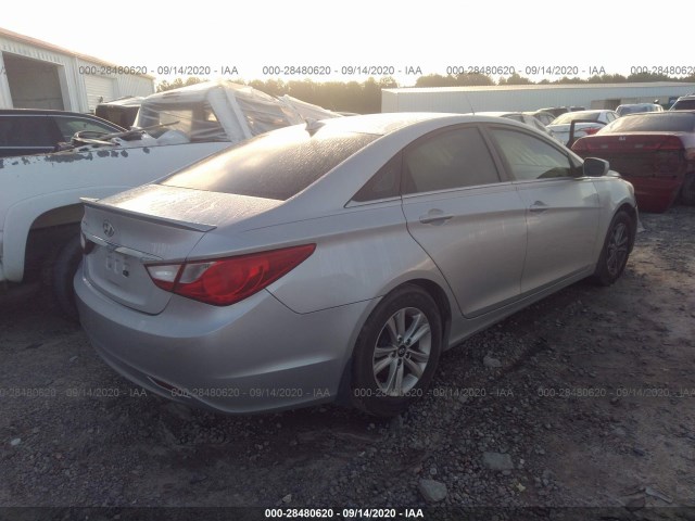 Photo 3 VIN: 5NPEB4AC7DH719979 - HYUNDAI SONATA 