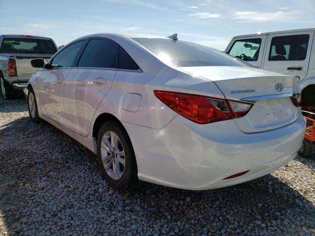 Photo 2 VIN: 5NPEB4AC7DH740010 - HYUNDAI SONATA GLS 