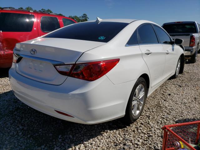 Photo 3 VIN: 5NPEB4AC7DH740010 - HYUNDAI SONATA GLS 