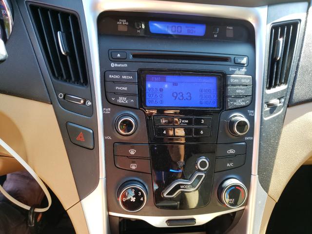 Photo 8 VIN: 5NPEB4AC7DH740010 - HYUNDAI SONATA GLS 