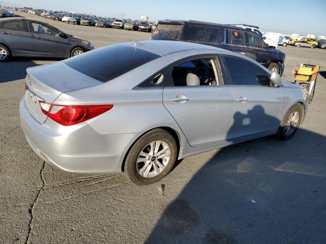 Photo 2 VIN: 5NPEB4AC7DH767322 - HYUNDAI SONATA GLS 