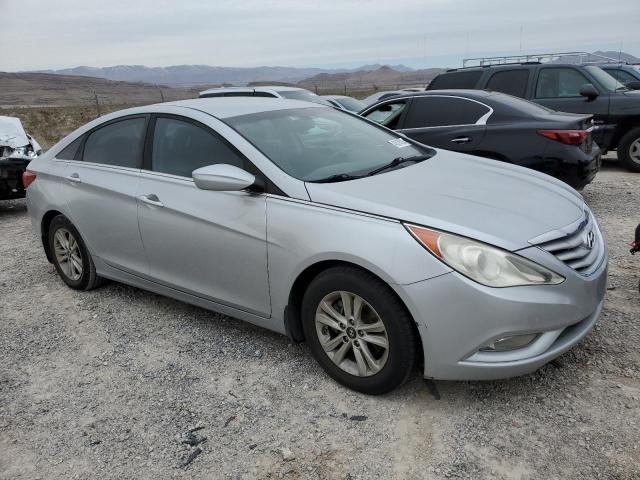 Photo 3 VIN: 5NPEB4AC7DH783682 - HYUNDAI SONATA GLS 