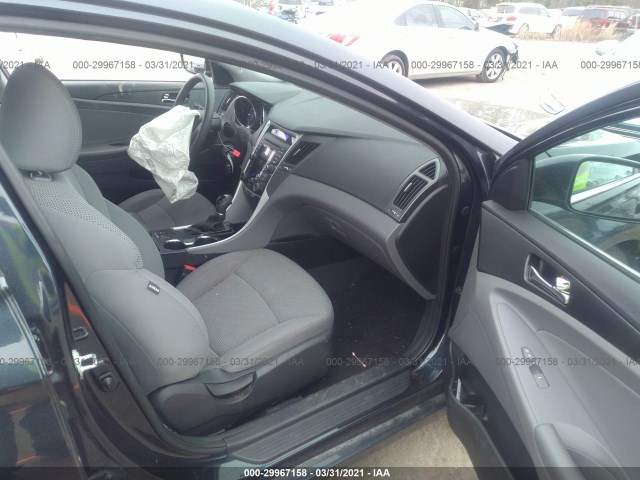 Photo 4 VIN: 5NPEB4AC7DH797145 - HYUNDAI SONATA 