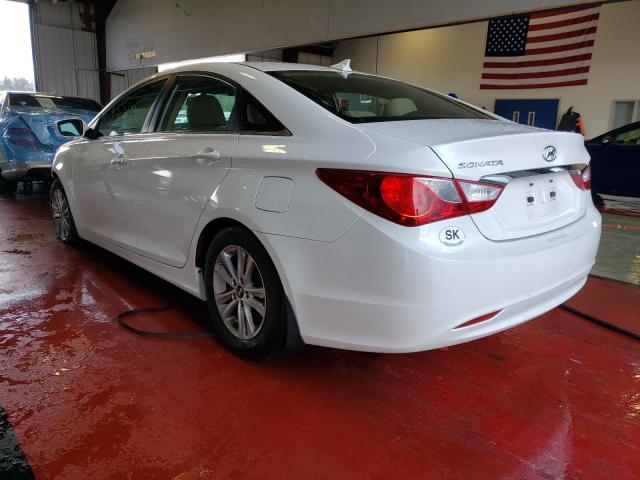 Photo 2 VIN: 5NPEB4AC7DH805437 - HYUNDAI SONATA GLS 