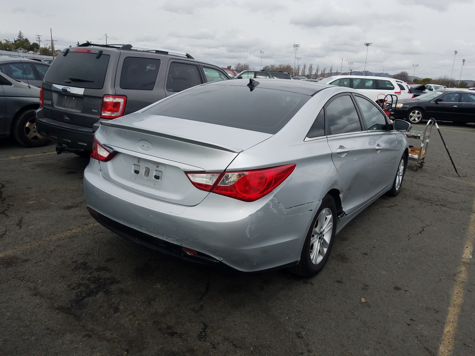 Photo 3 VIN: 5NPEB4AC7DH805566 - HYUNDAI SONATA GLS 