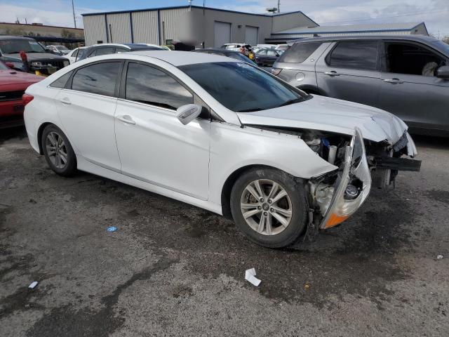 Photo 3 VIN: 5NPEB4AC7EH825124 - HYUNDAI SONATA GLS 