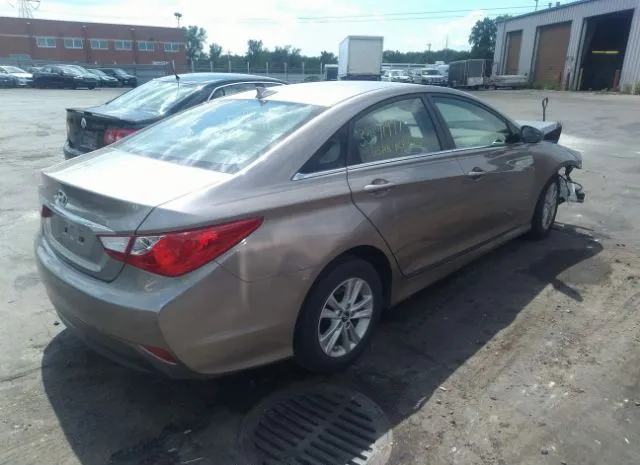 Photo 3 VIN: 5NPEB4AC7EH833711 - HYUNDAI SONATA 