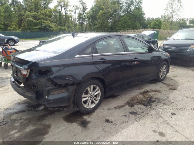 Photo 3 VIN: 5NPEB4AC7EH840125 - HYUNDAI SONATA 