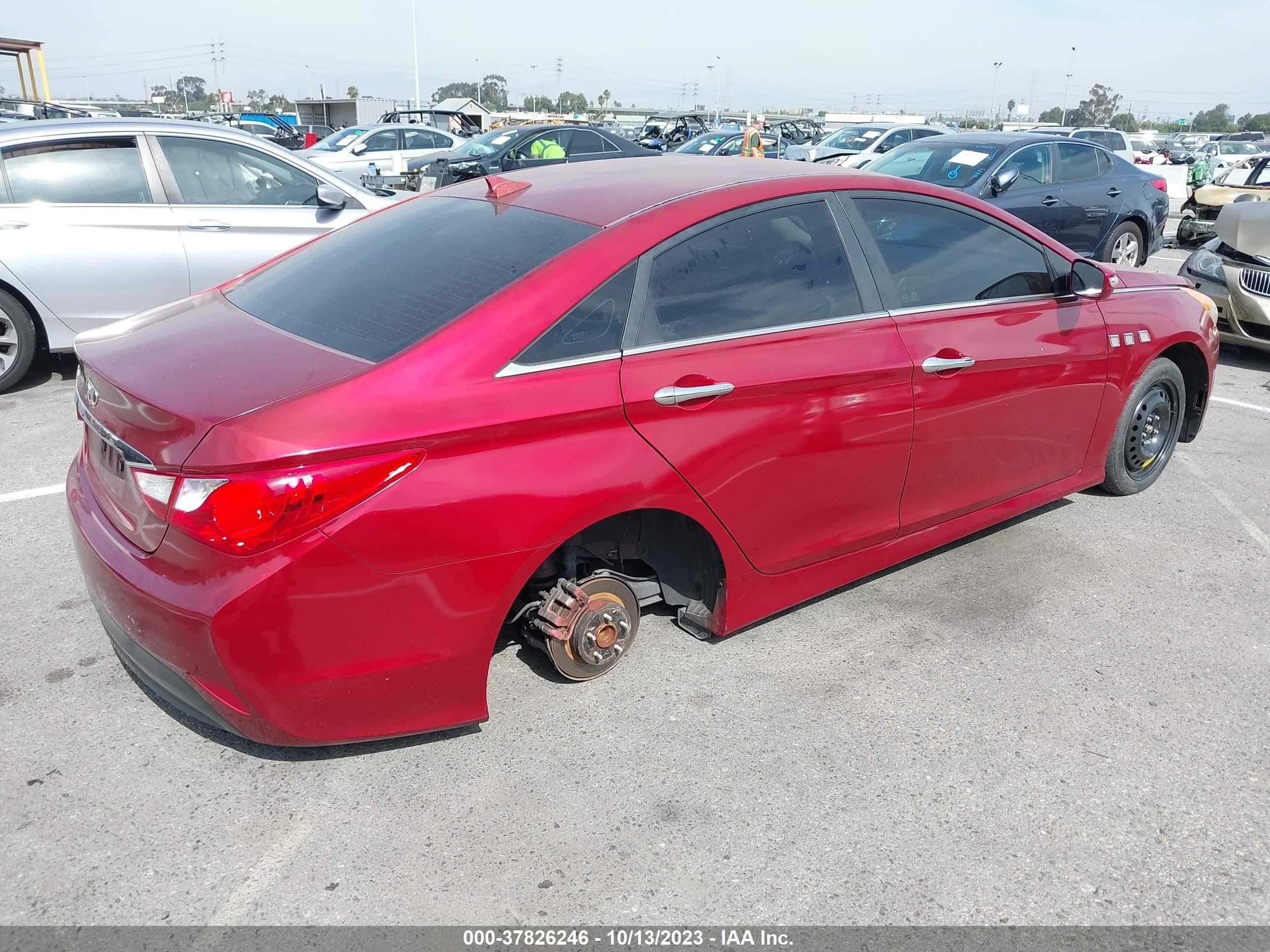 Photo 3 VIN: 5NPEB4AC7EH871889 - HYUNDAI SONATA 