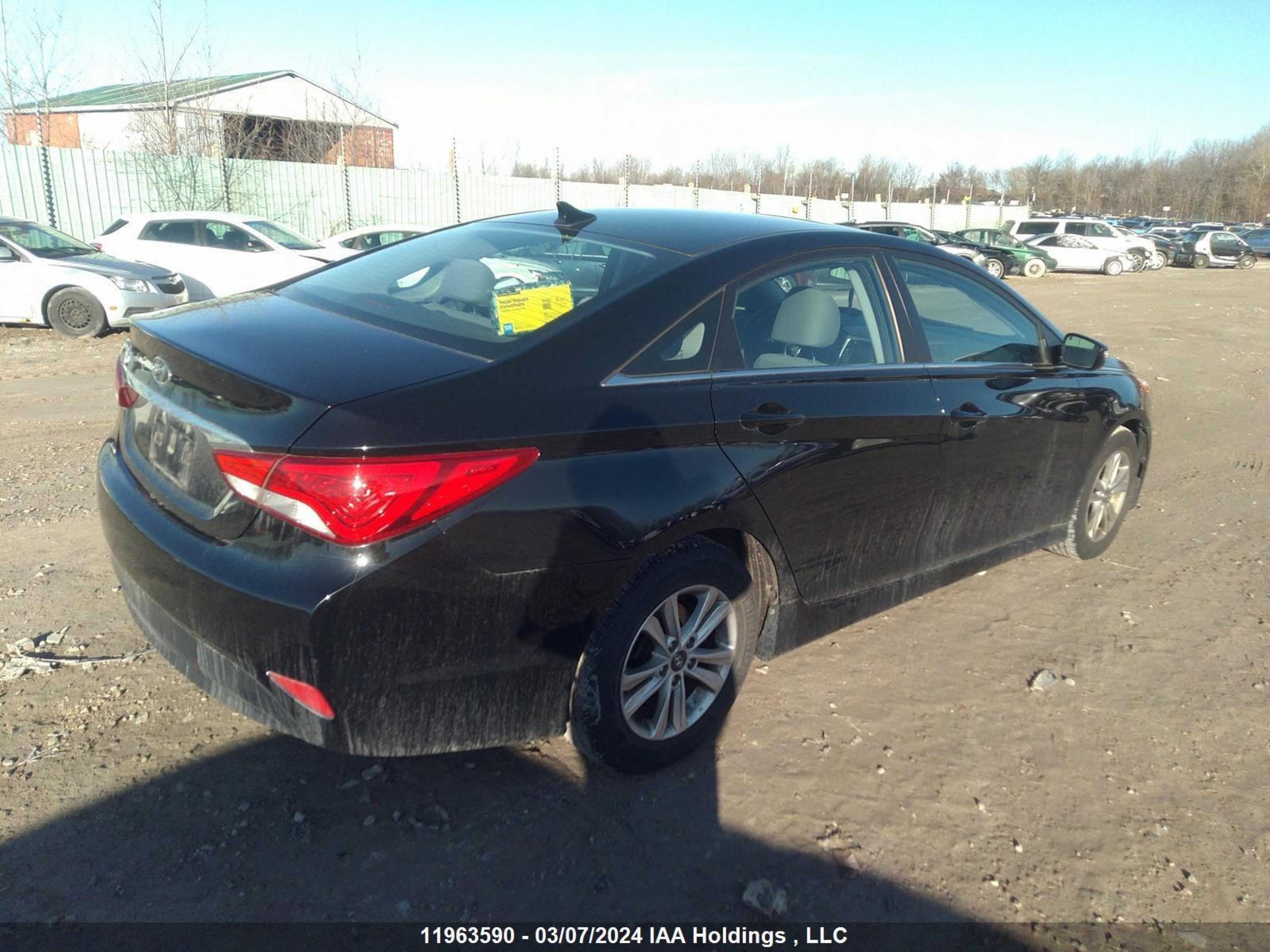 Photo 3 VIN: 5NPEB4AC7EH872864 - HYUNDAI SONATA 