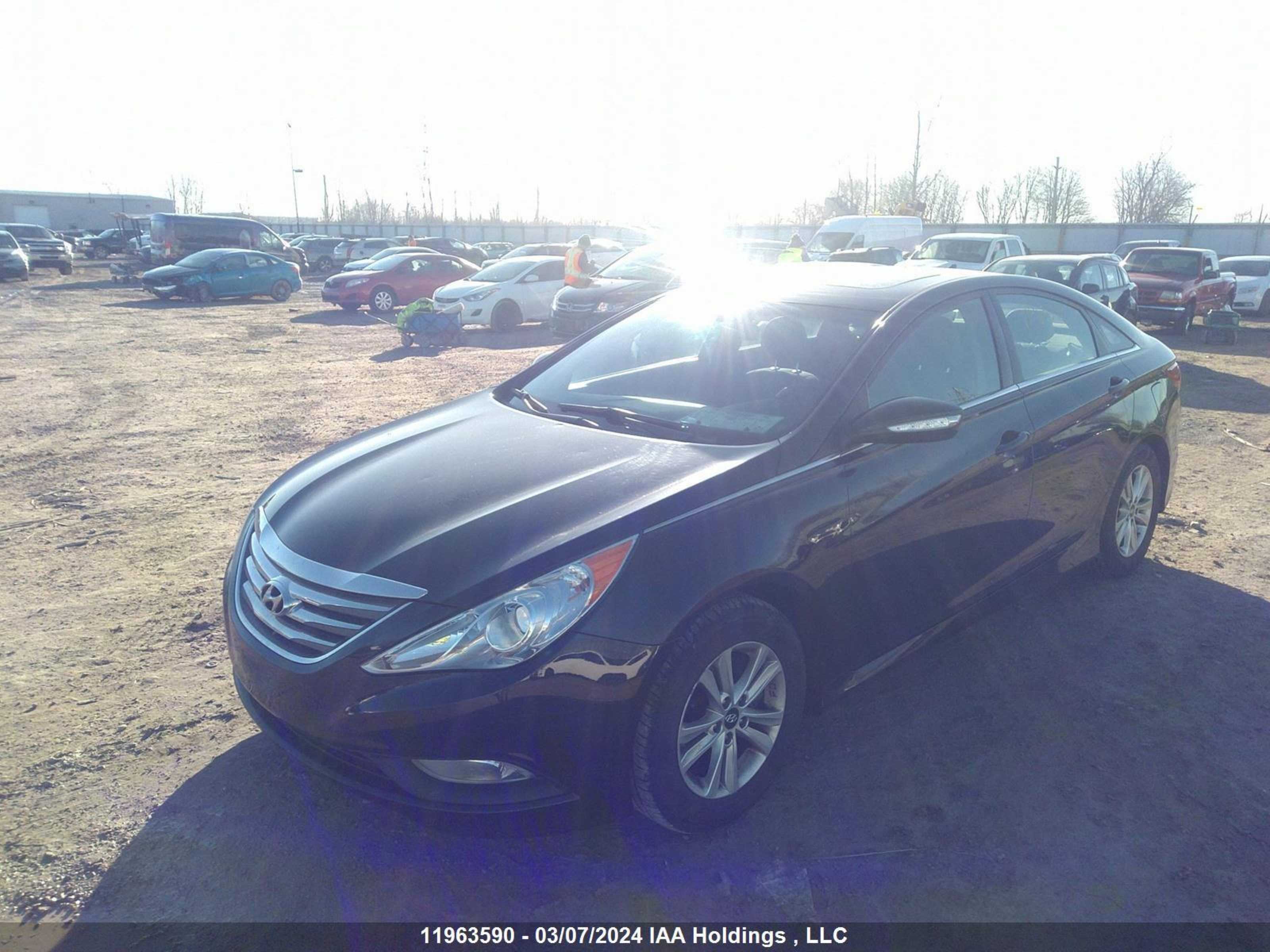 Photo 5 VIN: 5NPEB4AC7EH872864 - HYUNDAI SONATA 