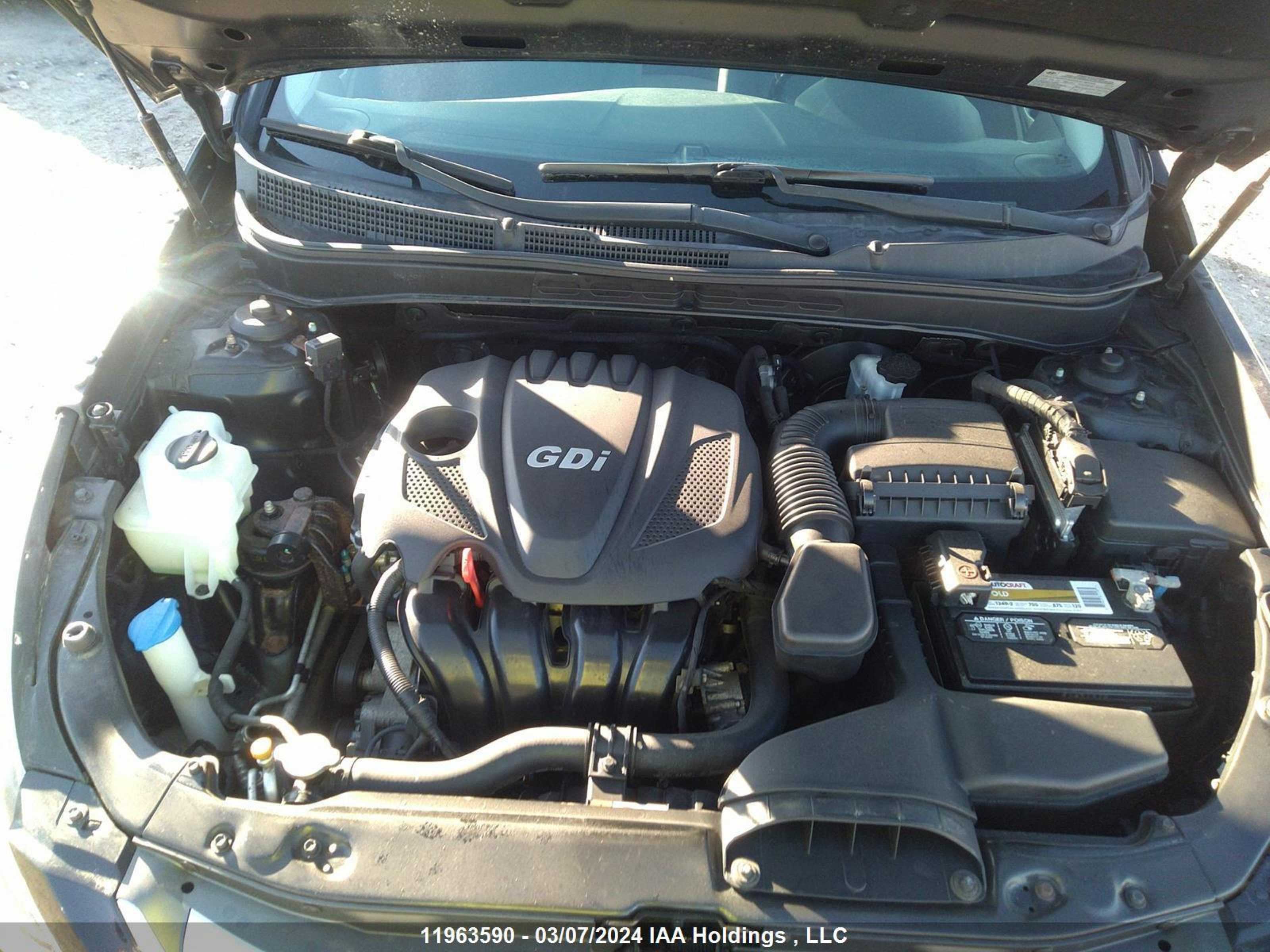 Photo 9 VIN: 5NPEB4AC7EH872864 - HYUNDAI SONATA 