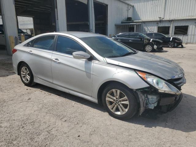 Photo 3 VIN: 5NPEB4AC7EH885338 - HYUNDAI SONATA GLS 