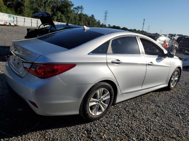 Photo 2 VIN: 5NPEB4AC7EH903143 - HYUNDAI SONATA GLS 