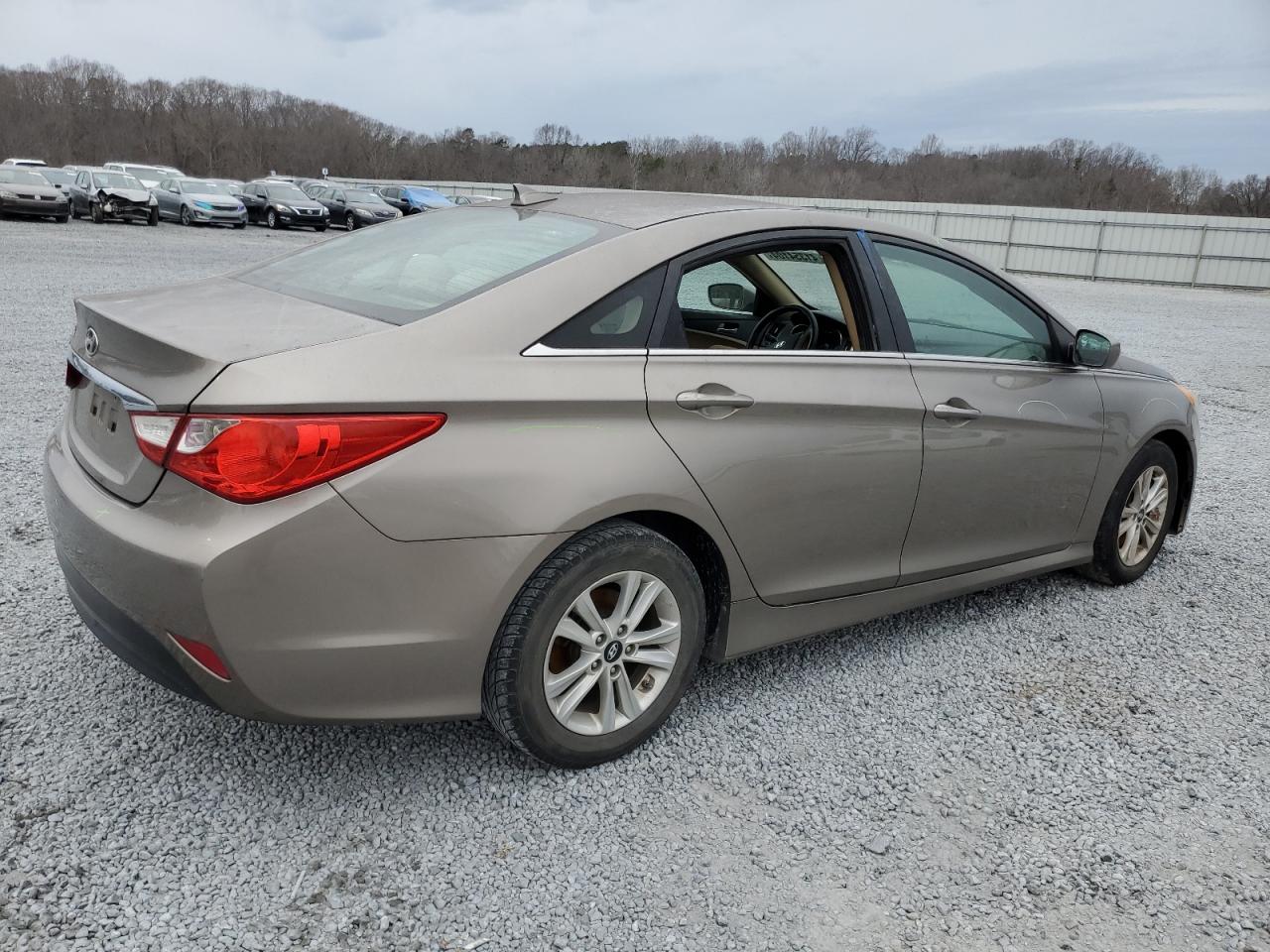 Photo 2 VIN: 5NPEB4AC7EH903367 - HYUNDAI SONATA 