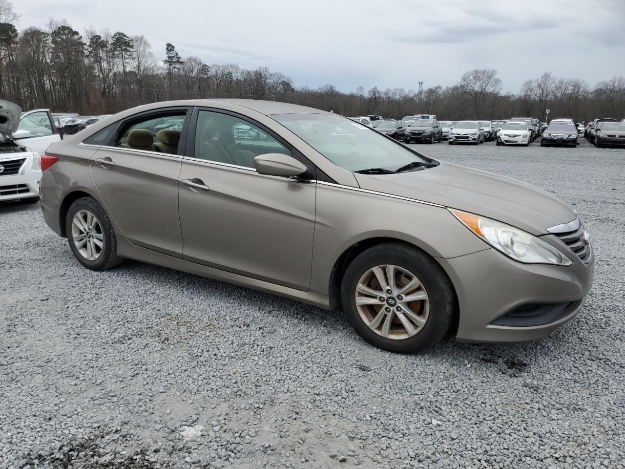 Photo 3 VIN: 5NPEB4AC7EH903367 - HYUNDAI SONATA 