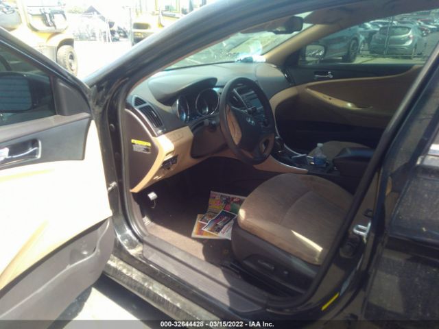 Photo 4 VIN: 5NPEB4AC7EH913199 - HYUNDAI SONATA 