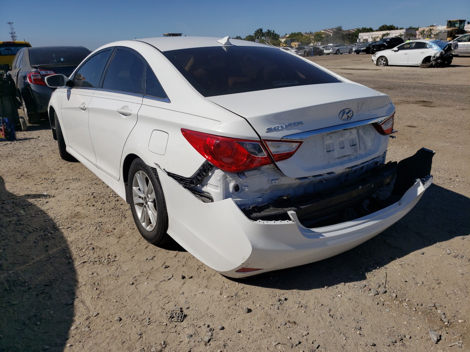 Photo 2 VIN: 5NPEB4AC7EH917883 - HYUNDAI SONATA GLS 