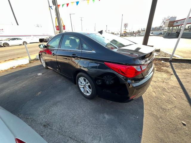 Photo 2 VIN: 5NPEB4AC7EH928365 - HYUNDAI SONATA 