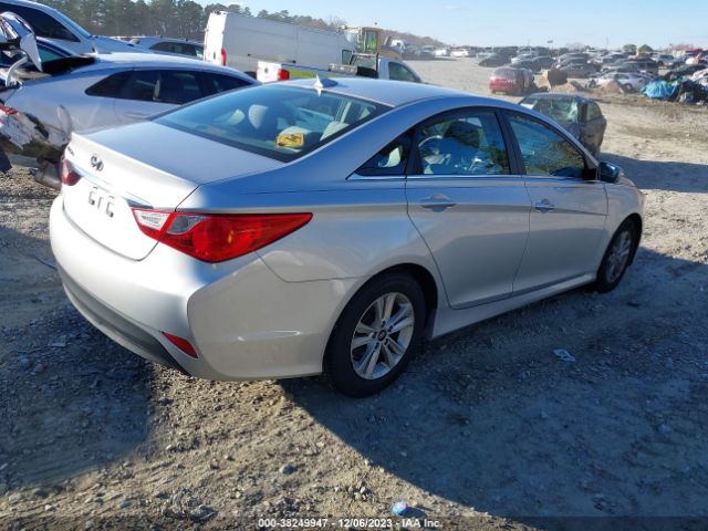 Photo 3 VIN: 5NPEB4AC7EH943481 - HYUNDAI SONATA 