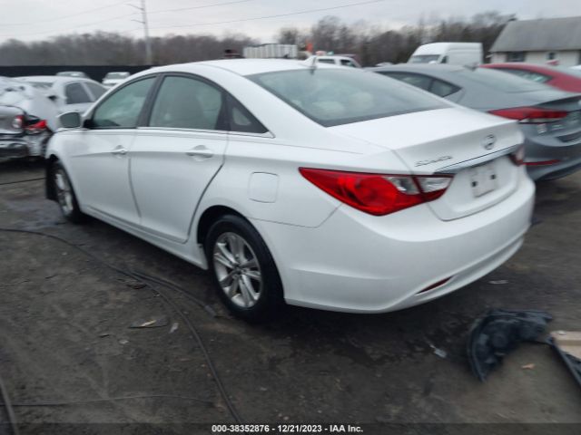 Photo 2 VIN: 5NPEB4AC8BH021216 - HYUNDAI SONATA 