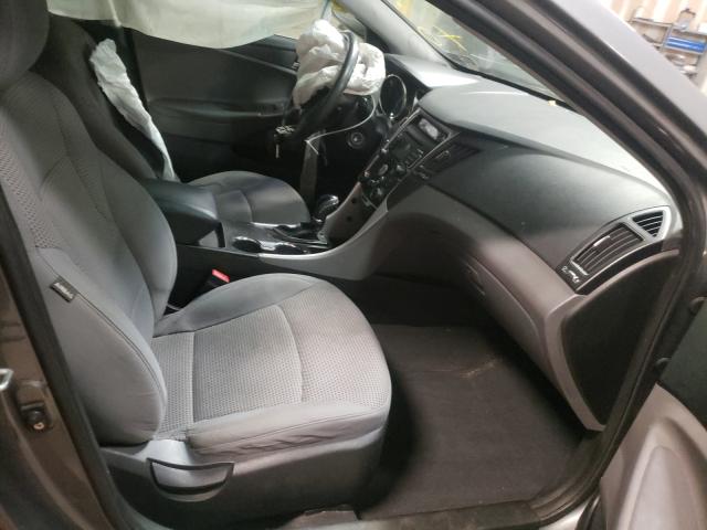 Photo 4 VIN: 5NPEB4AC8BH034743 - HYUNDAI SONATA GLS 