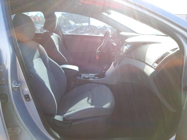 Photo 4 VIN: 5NPEB4AC8BH048402 - HYUNDAI SONATA GLS 