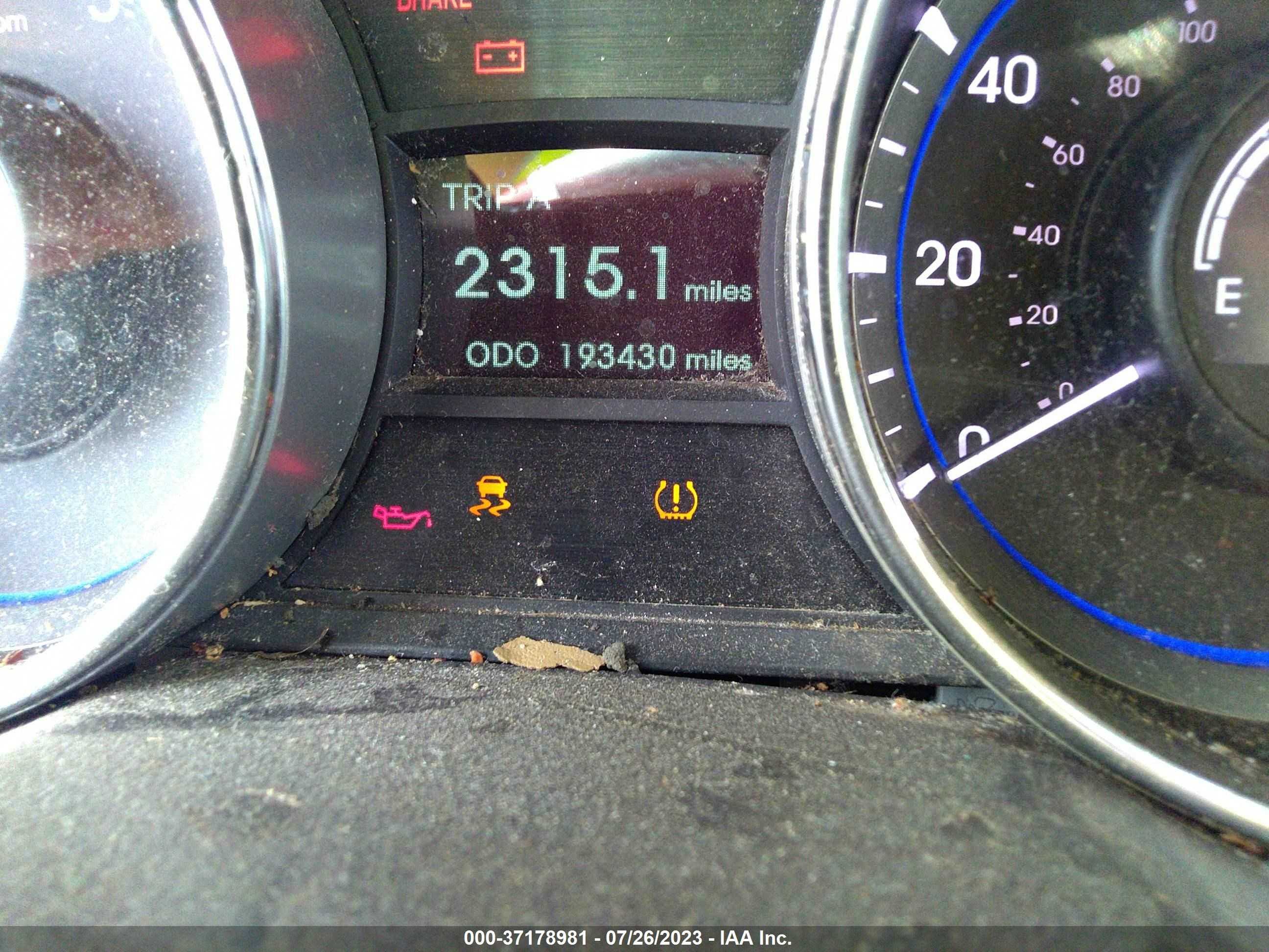 Photo 6 VIN: 5NPEB4AC8BH054040 - HYUNDAI SONATA 