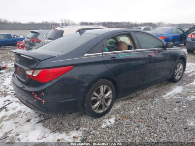 Photo 3 VIN: 5NPEB4AC8BH054135 - HYUNDAI SONATA GLS 