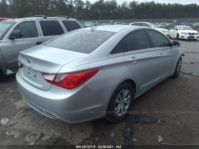 Photo 3 VIN: 5NPEB4AC8BH063935 - HYUNDAI SONATA 