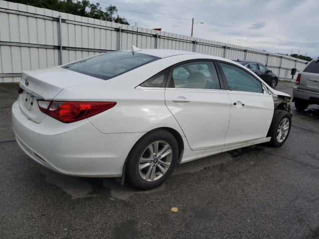 Photo 2 VIN: 5NPEB4AC8BH083800 - HYUNDAI SONATA GLS 